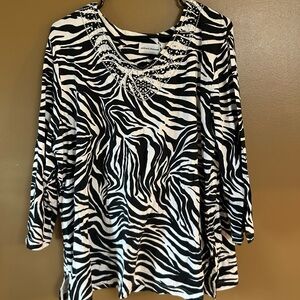 Women’s long sleeve